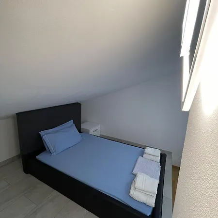 Casa Di Jo בית הארחה אמפולי