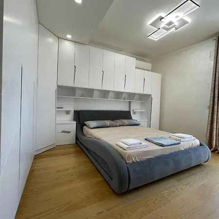 Casa Di Jo אמפולי