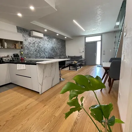 בית הארחה Casa Di Jo אמפולי